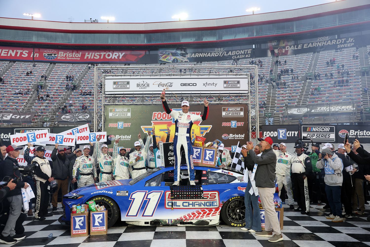 Denny Hamlin wins battle of NASCAR Cup tire managers at Bristol (plus stats)